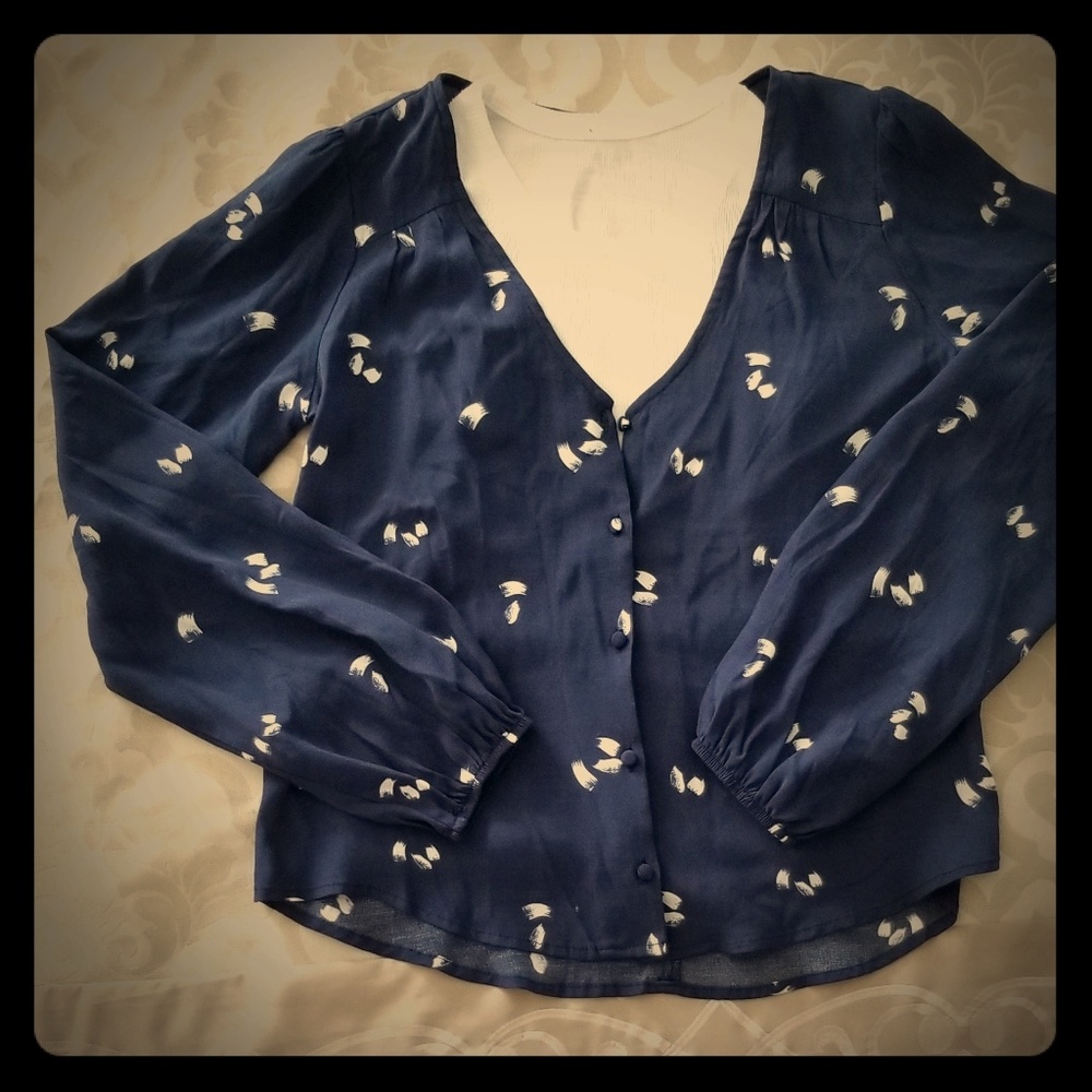 Navy and White flowy blouse